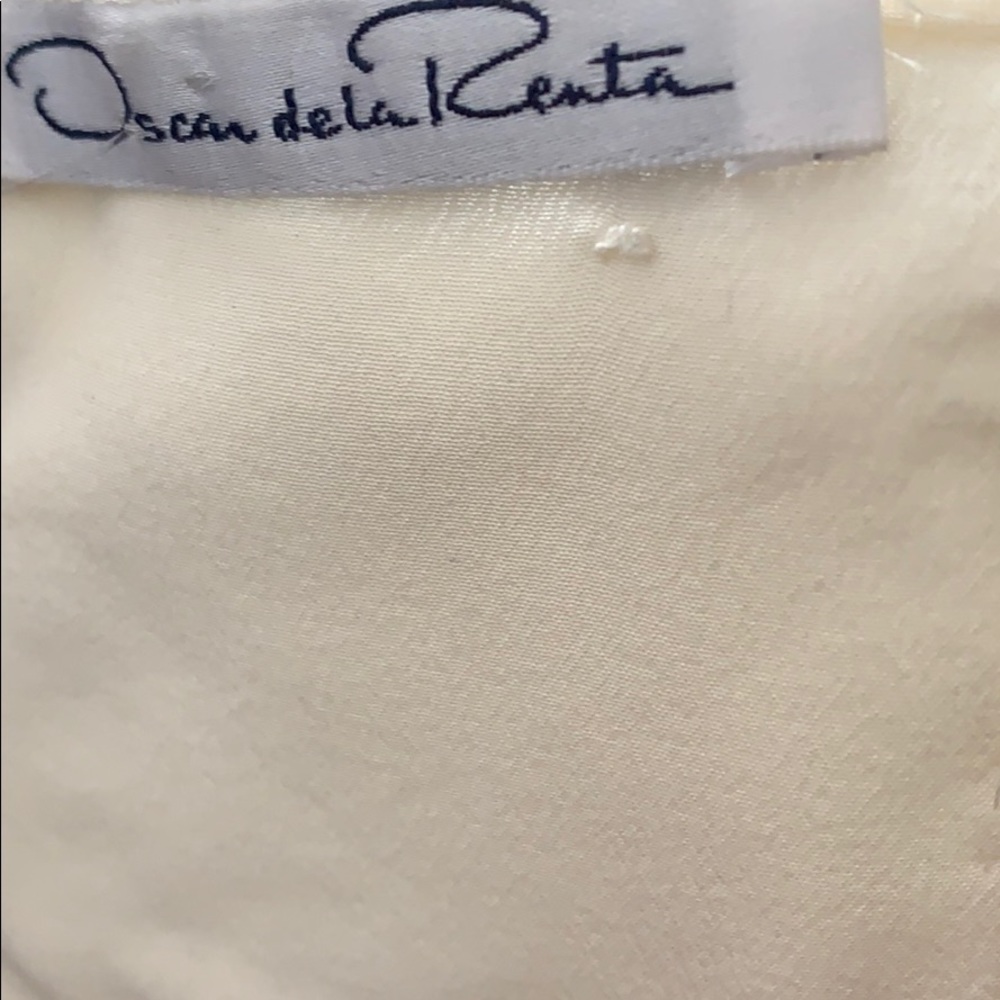 Oscar de la Renta A-Line Beaded Wedding Gown - Picture 8 of 8